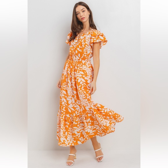 18 Beautiful Textured Ruffle Detailed Dress - Picture 4 of 6